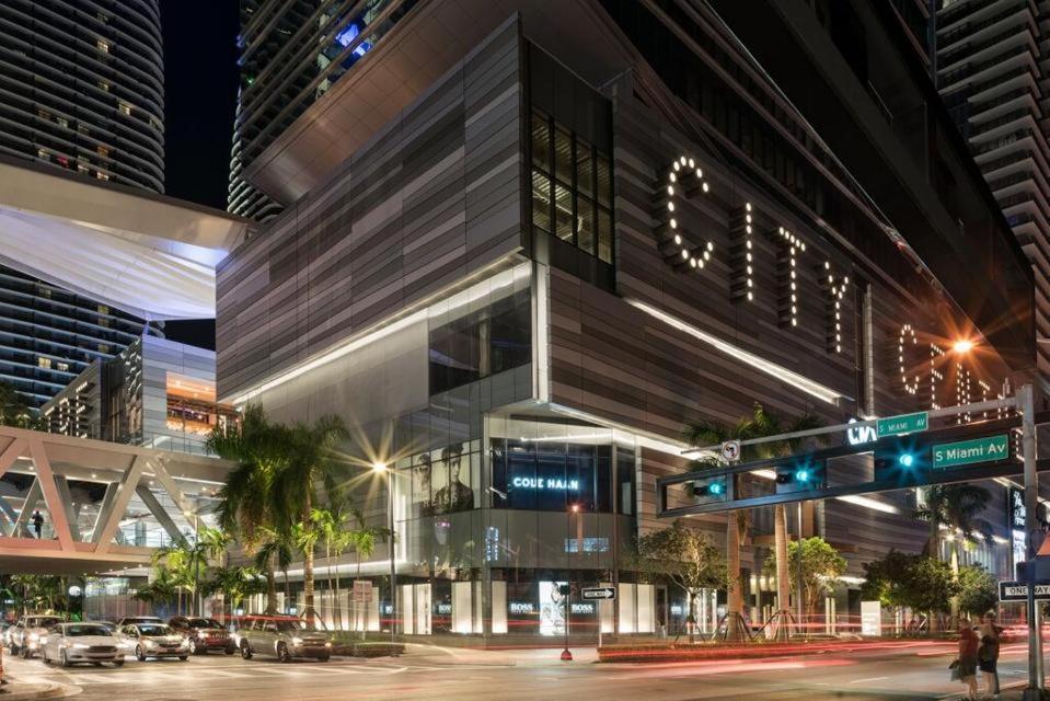 Upscale Brickell 3 Bedroom With Water Views And Free Parking 마이애미 외부 사진