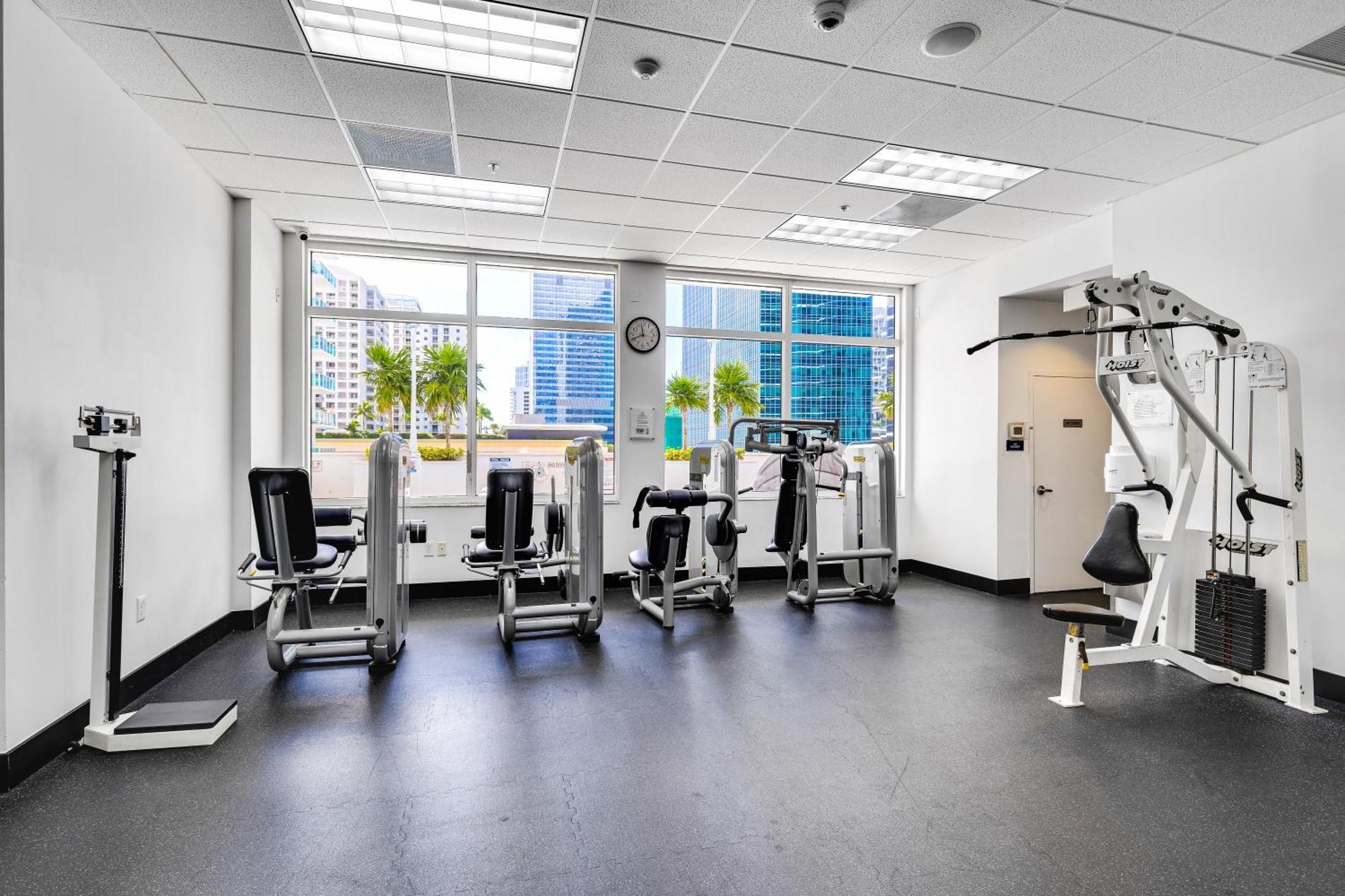 Upscale Brickell 3 Bedroom With Water Views And Free Parking 마이애미 외부 사진