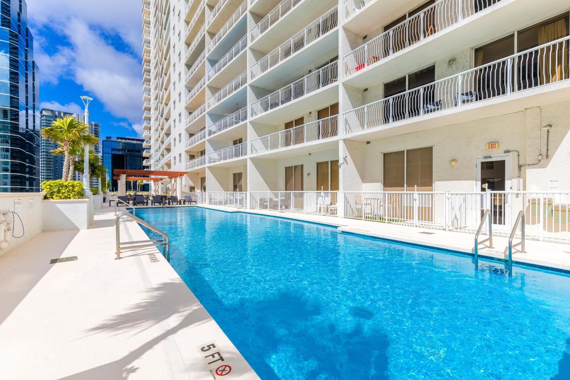 Upscale Brickell 3 Bedroom With Water Views And Free Parking 마이애미 외부 사진