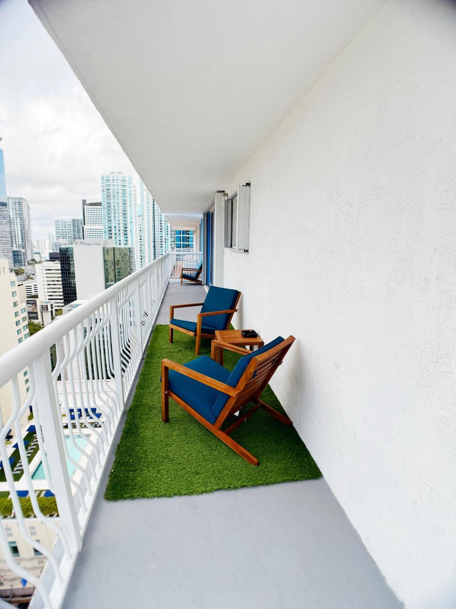 Upscale Brickell 3 Bedroom With Water Views And Free Parking 마이애미 외부 사진